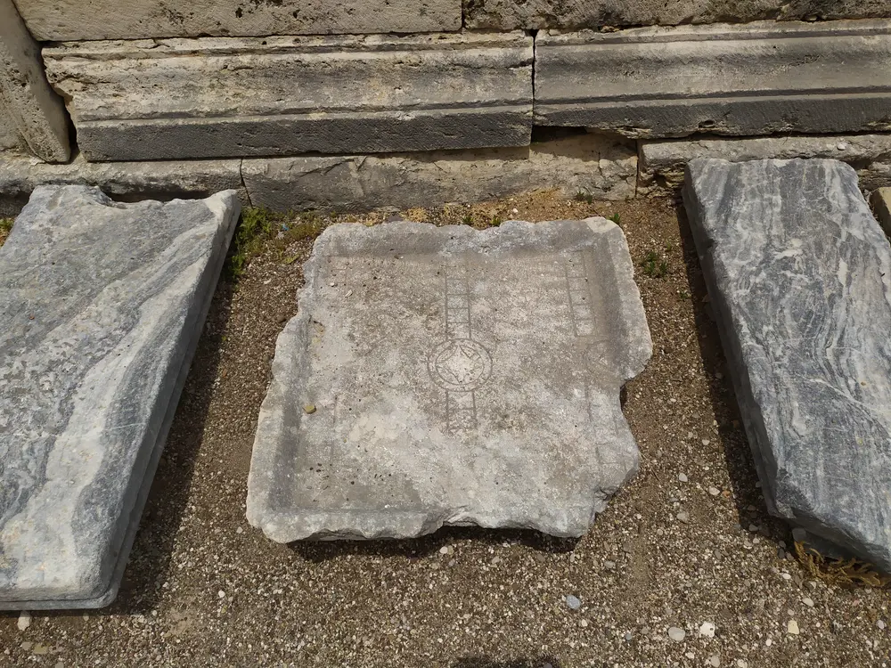 Duodecim scipta