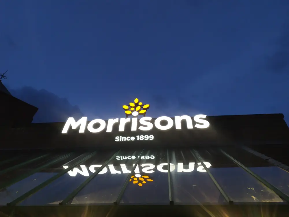 夜晚的Morrisons